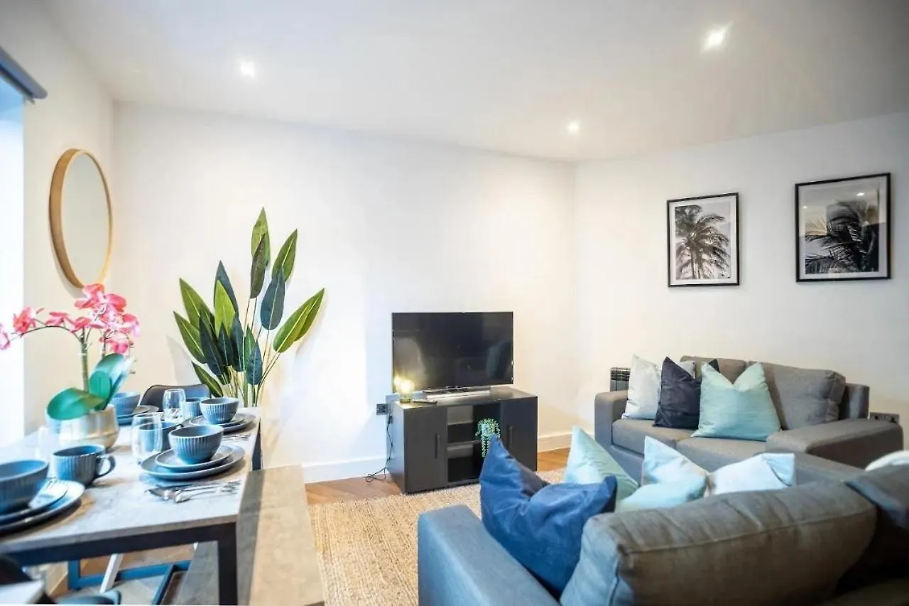 Amazing 2 Bedroom Flat Next To Brighton Station Sleep 6 Guests Rhf United Kingdom