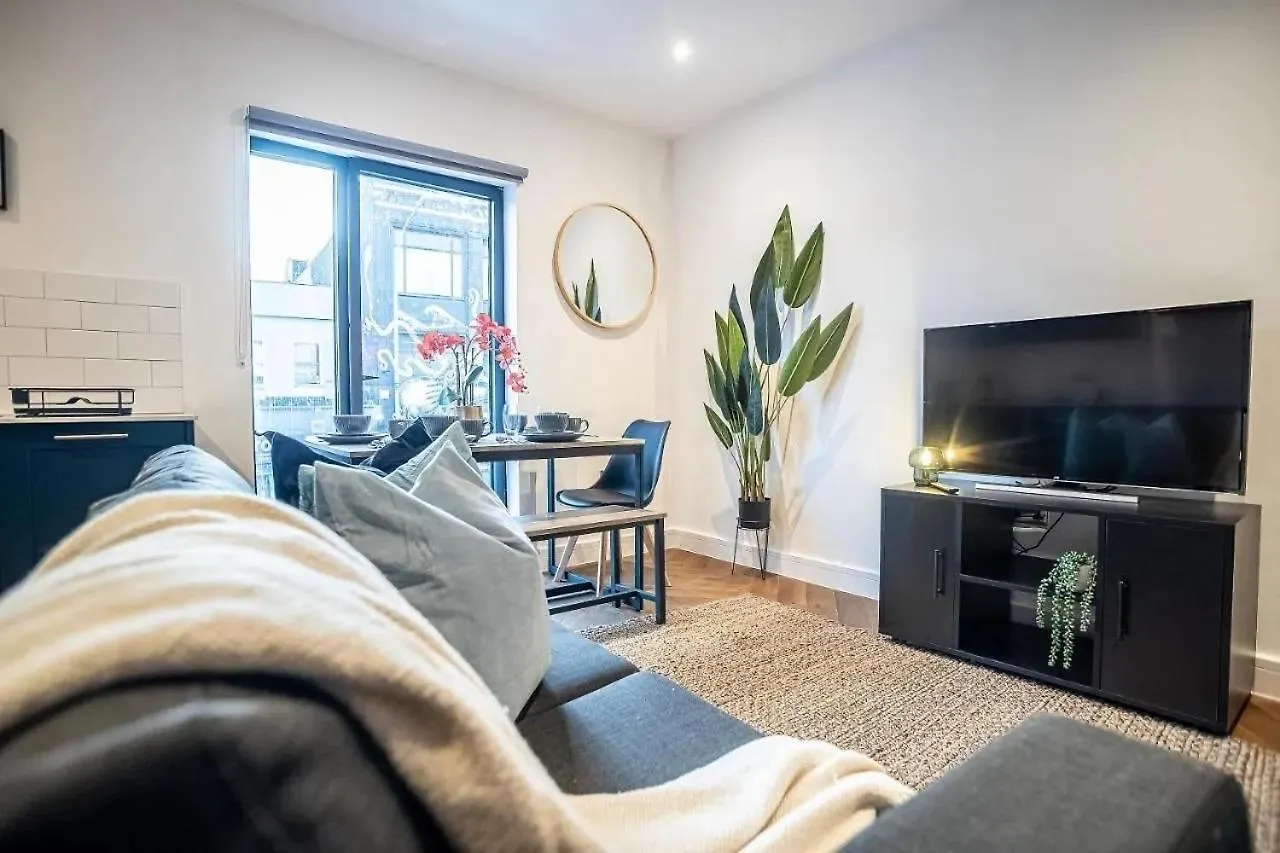 Amazing 2 Bedroom Flat Next To Brighton Station Sleep 6 Guests Rhf
